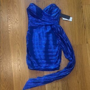 Elegant Blue Strapless Dress